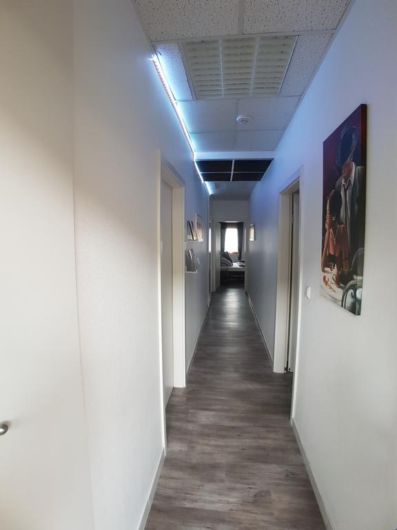 Boardinghouse Sinsheim Zentral Am Burgplatz Vandrehjem Eksteriør billede
