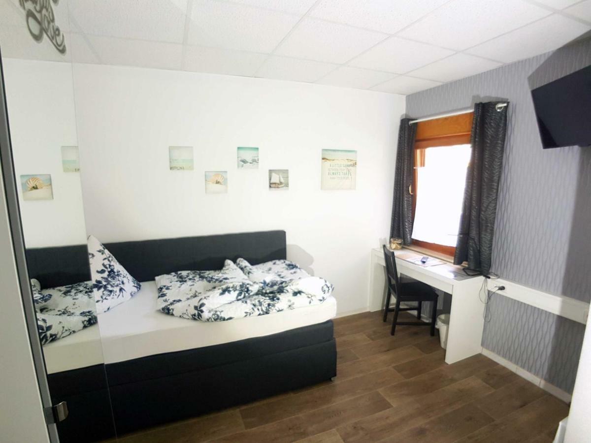 Boardinghouse Sinsheim Zentral Am Burgplatz Vandrehjem Eksteriør billede
